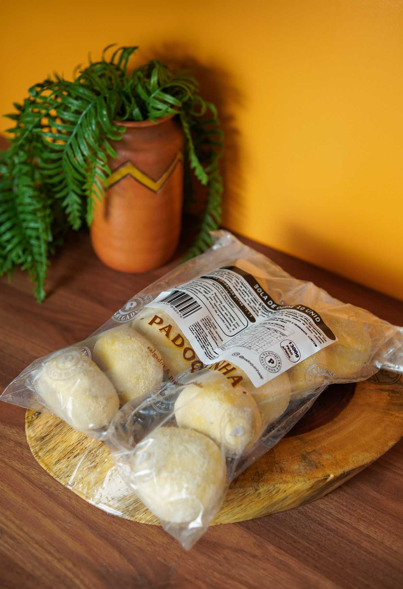 Bola de carne com queijo